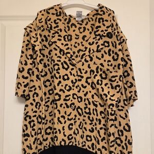 Vintage Leopard Print Button-Up Blouse